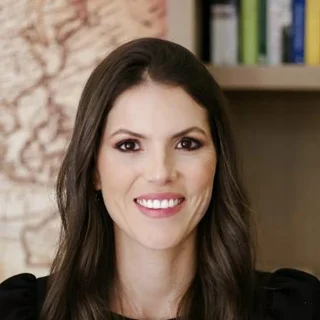 Foto da advogada Camila Renner